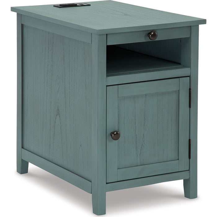 Treytown Chairside End Table