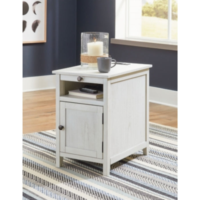Treytown Chairside End Table