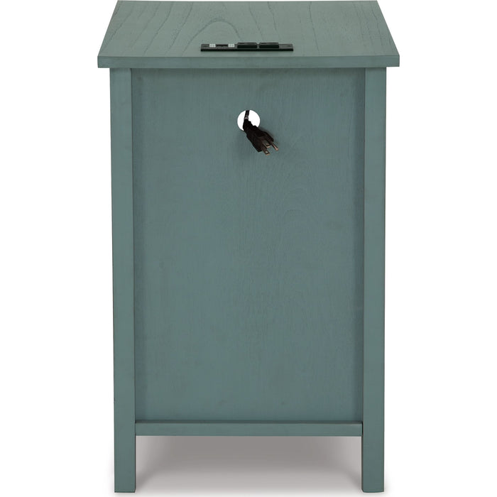 Treytown Chairside End Table