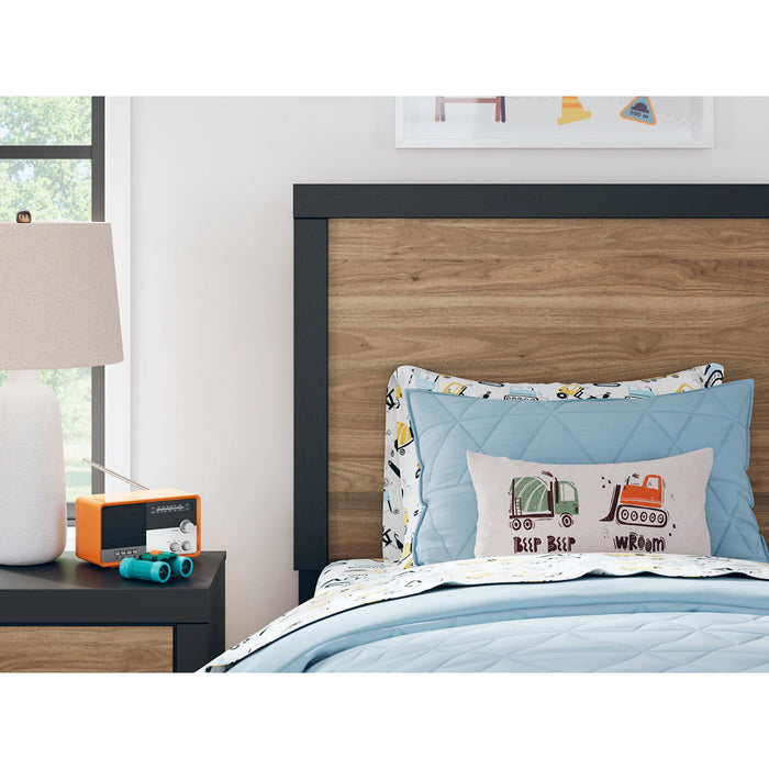 Vertani Panel Bed