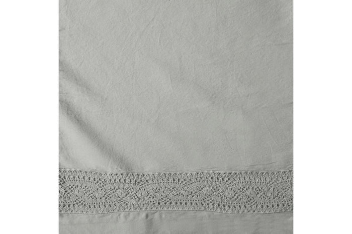 Viola Lace