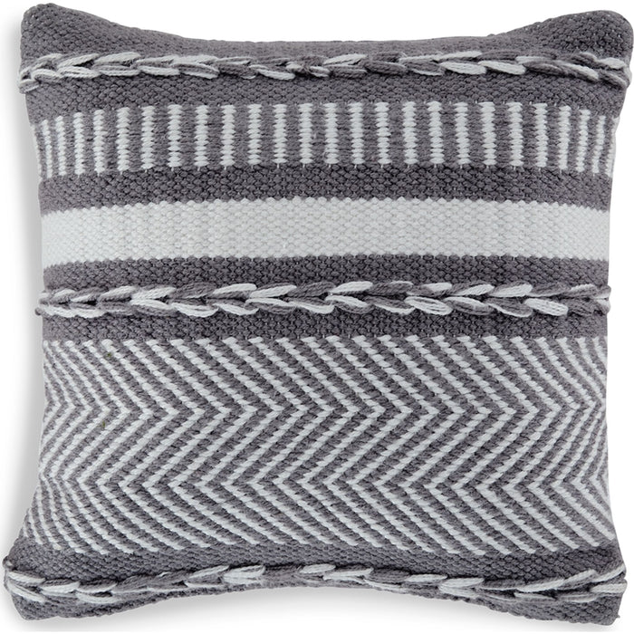 Yarnley Accent Pillow