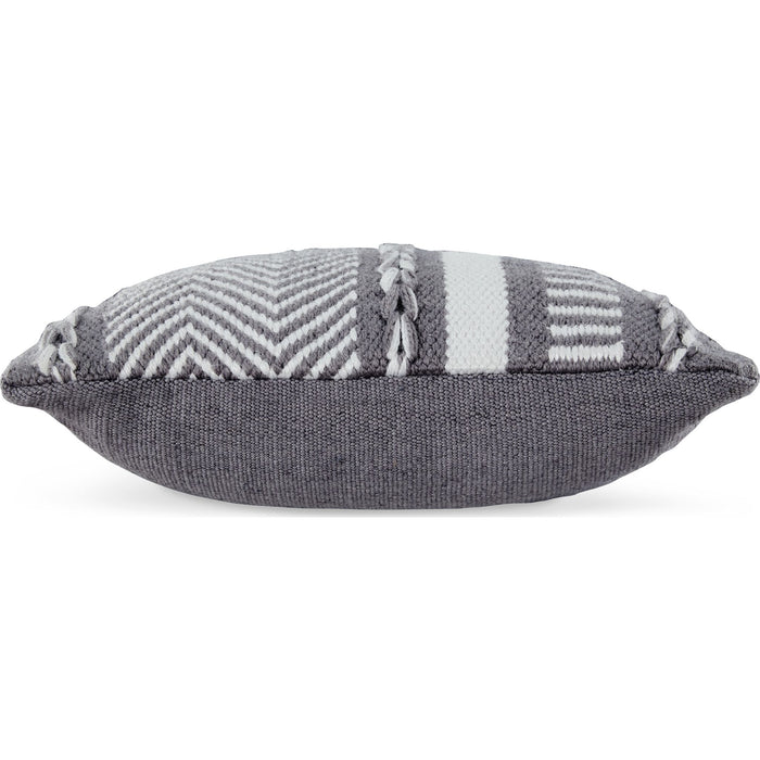 Yarnley Accent Pillow